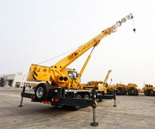 XCMG official 30 ton hydraulic rc truck crane XCT30_M mobile crane for sale